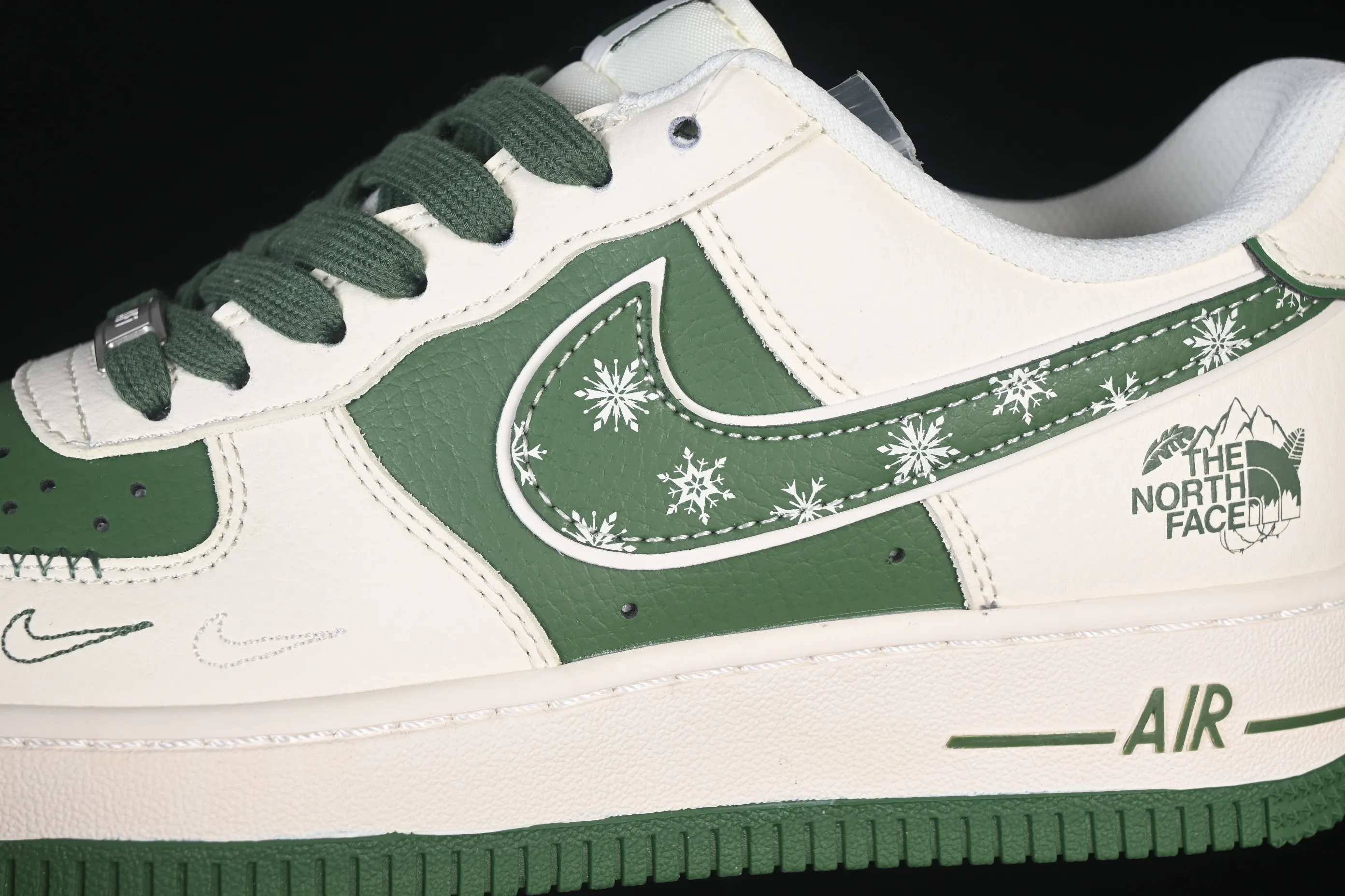 All categories Nk Air Force 1 Air Force series Nk Air Force 1 Low Air Force low-top Nike Air Force 1'07 Low North Face joint Everest Air Force 1 low-top casual sneakers JP8028-065